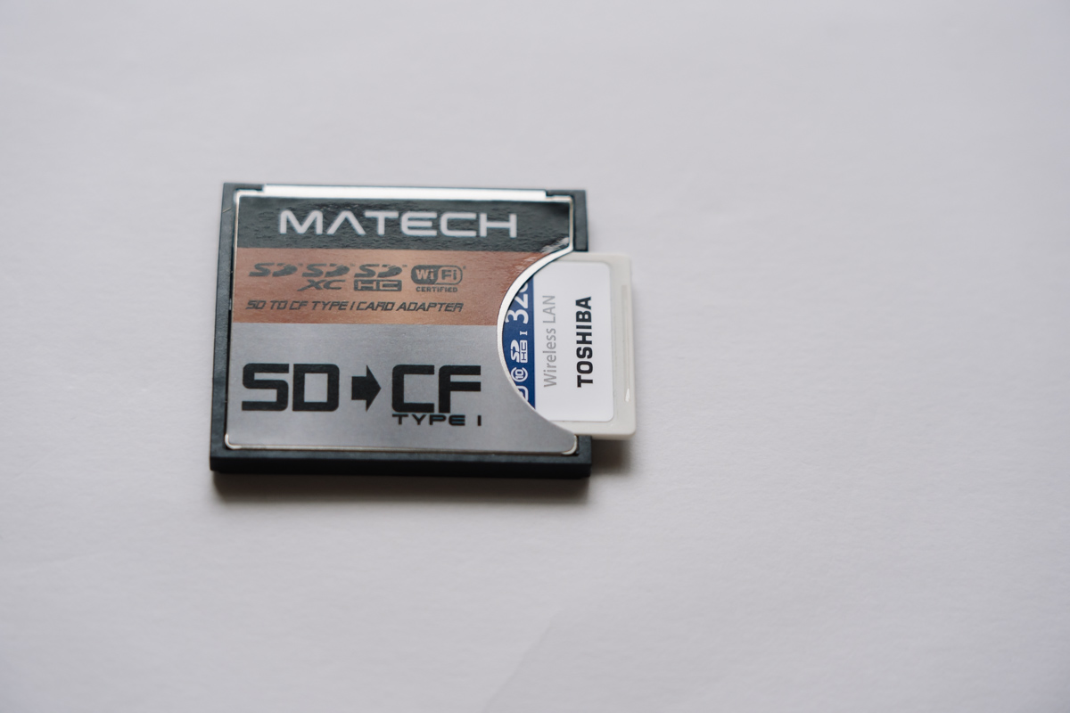 SDカードをCFカードに変換するMATECH社アダプタtypeIを、FlashAirと 