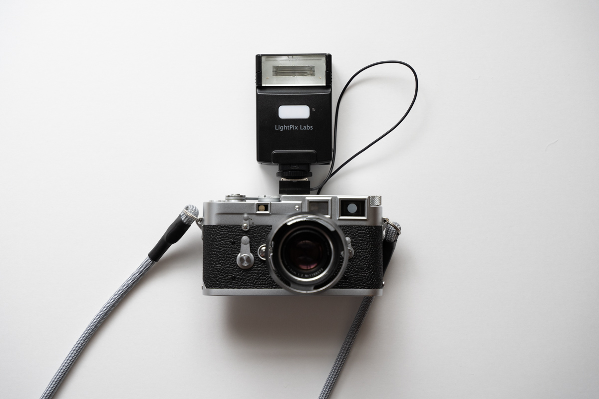 豪華で新しい ソフマップ  店Leica ライカ フラッシュ SF 64 14623